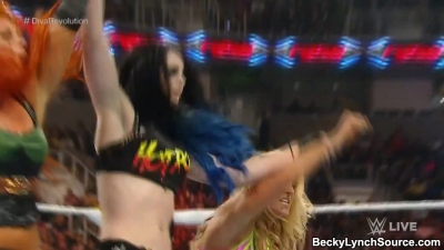 Click to view full size image
==============
Raw_Fallout_20150803_Still005.jpg Raw_Fallout_20150803_Still005.jpg